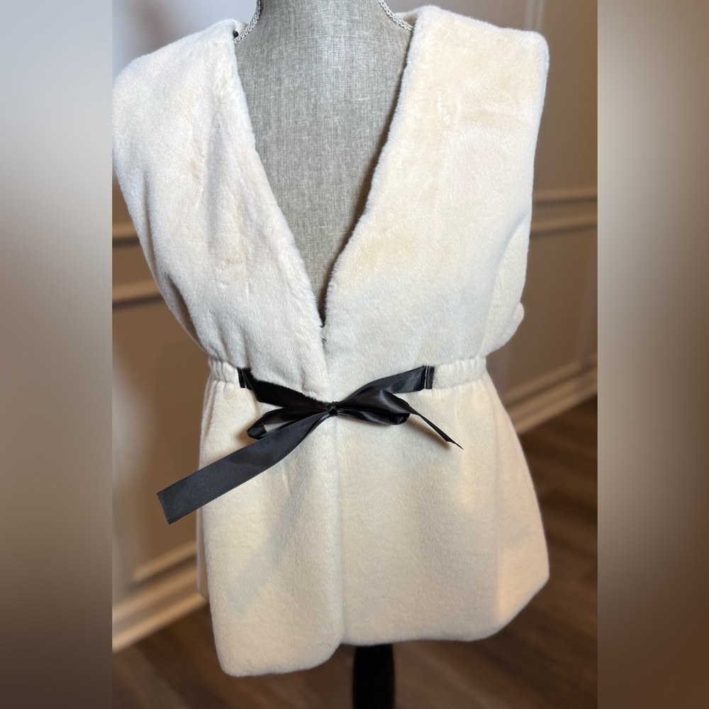 Elegant White Faux FurVest with Black Ribbon/ New